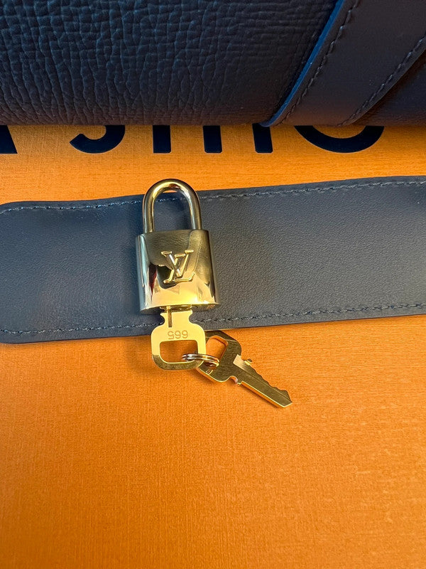 Louis Vuitton Blue Monogram Keepall Bandoulière M45975