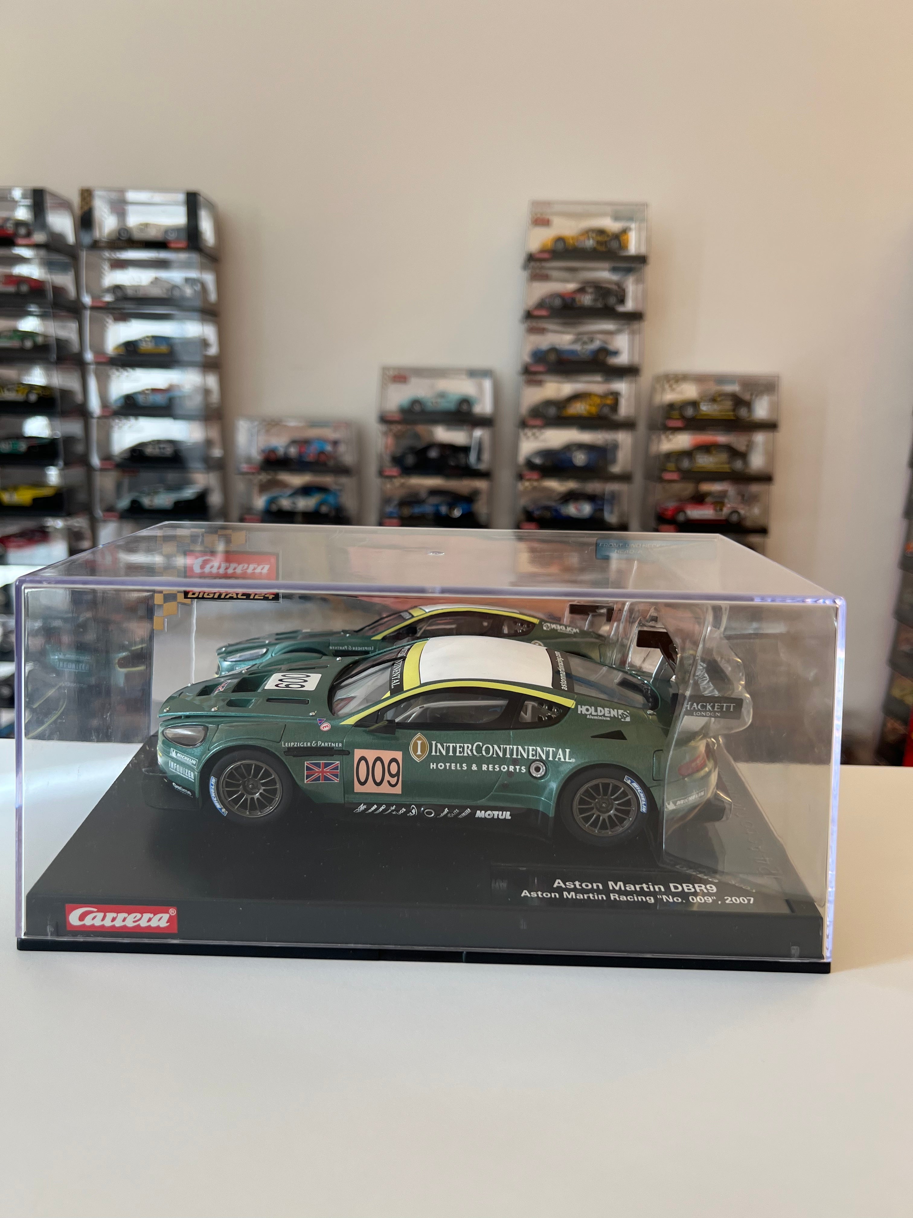 Carrera Digital 124 23747 Aston Martin DBR9