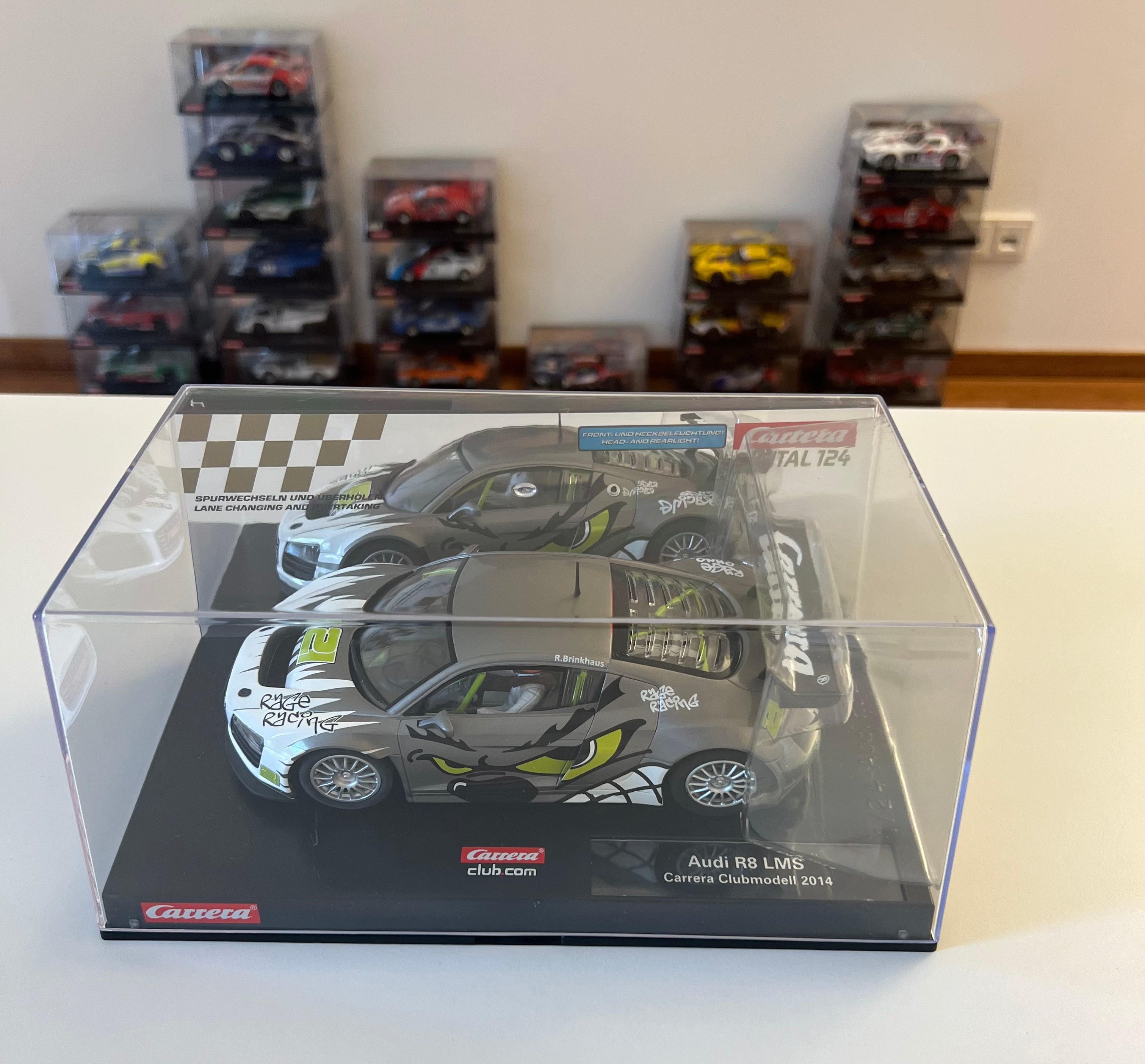 Carrera Digital 124 23802 Audi R8 LMS