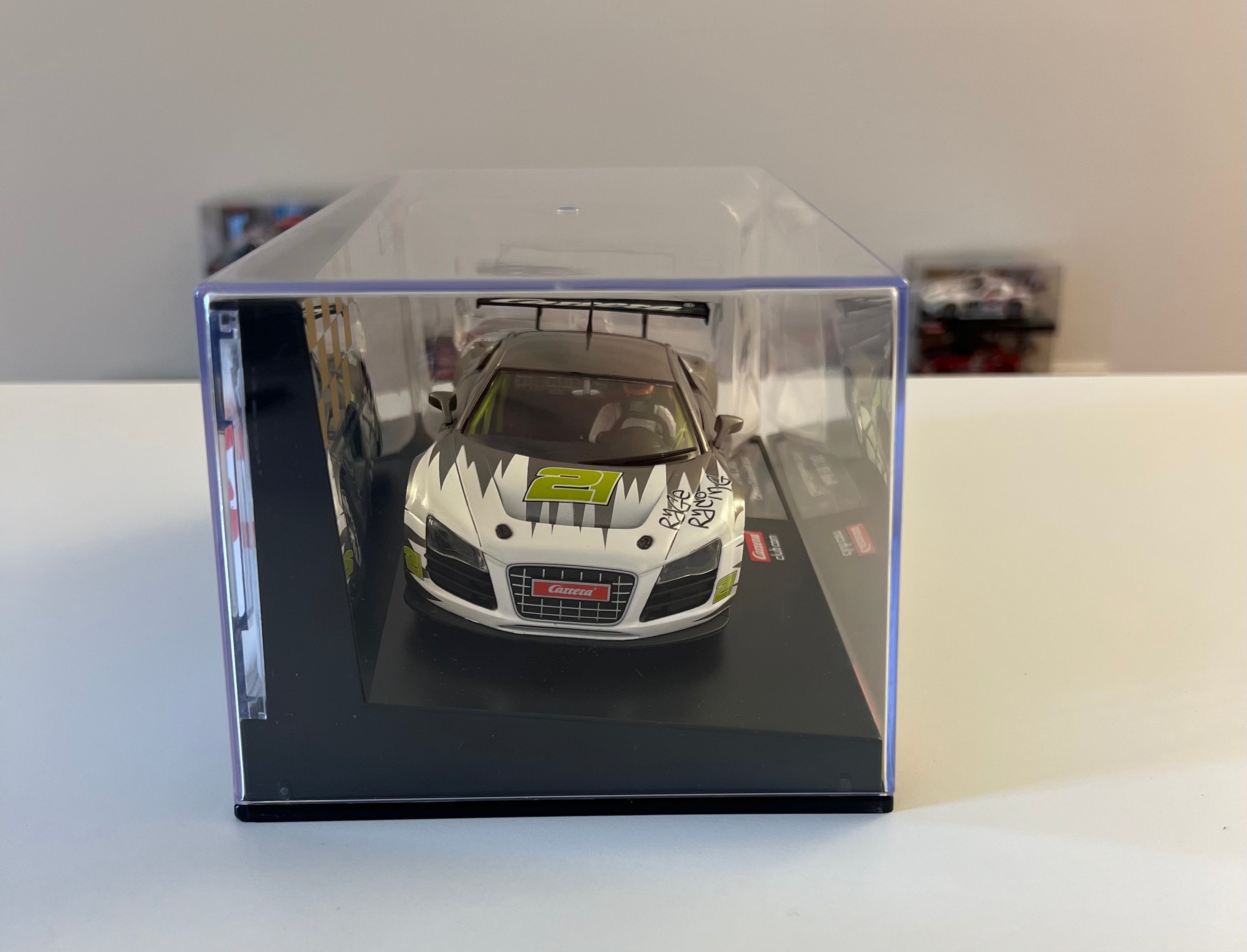 Carrera Digital 124 23802 Audi R8 LMS