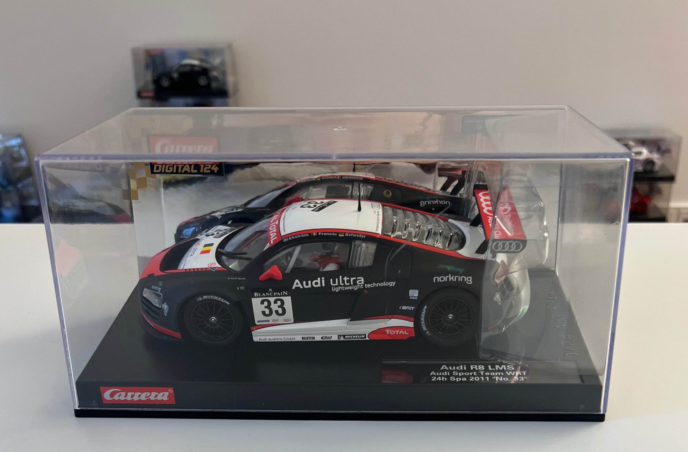 Carrera Digital 124 23775 Audi R8 LMS