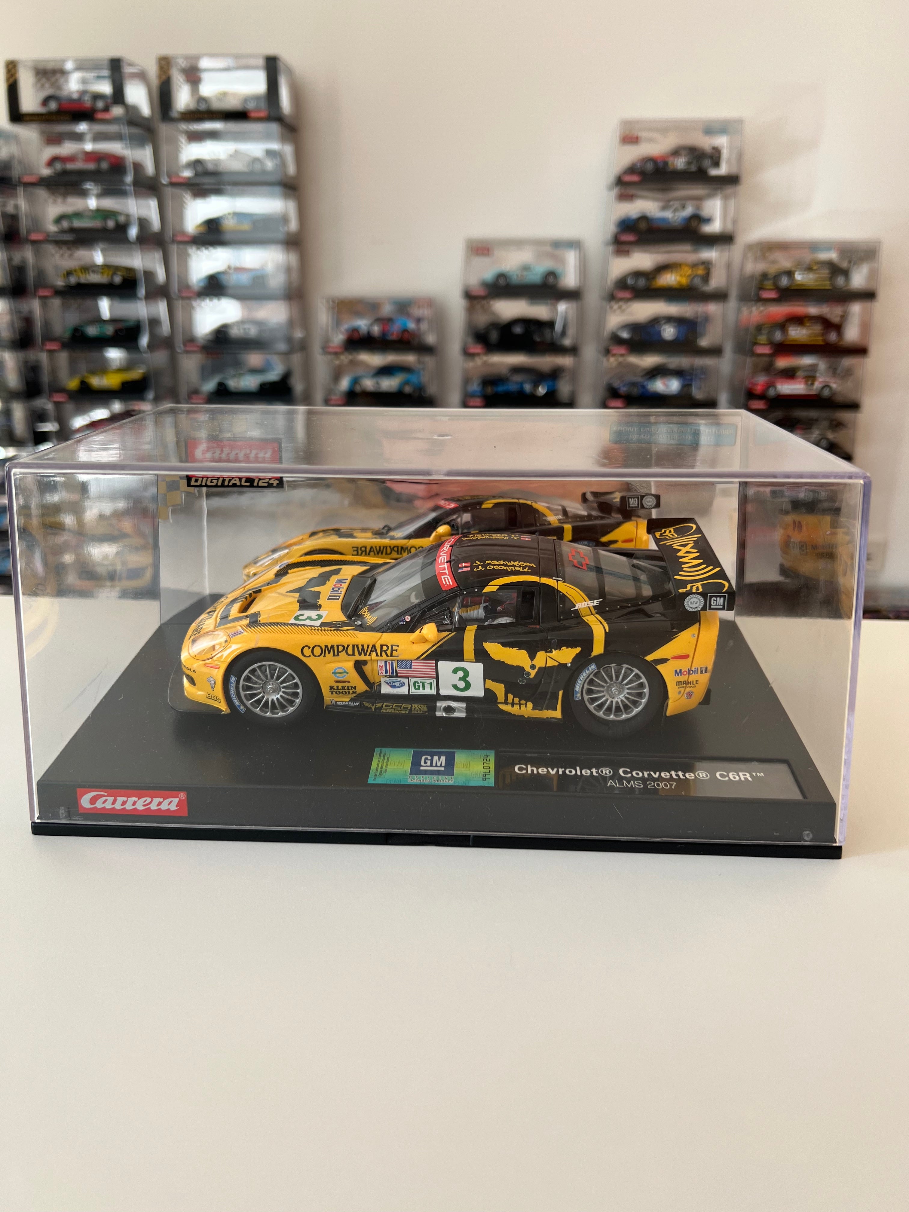 Carrera Digital 124 23733 Chevrolet Corvette C6R