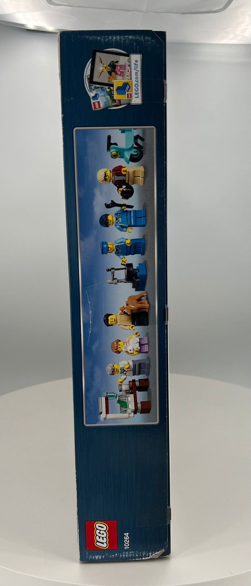 LEGO 10264 – Corner Garage