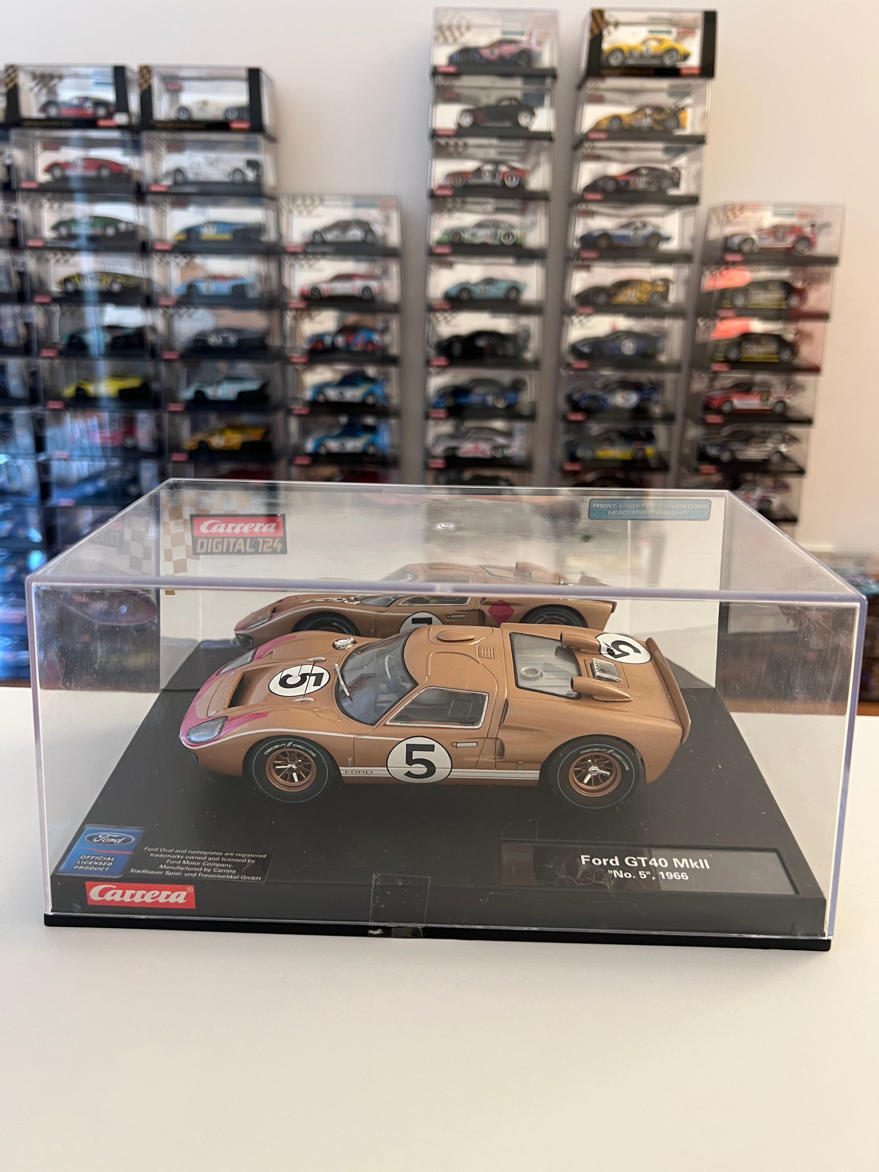 Carrera Digital 124 23762 Ford GT 40 Mk II