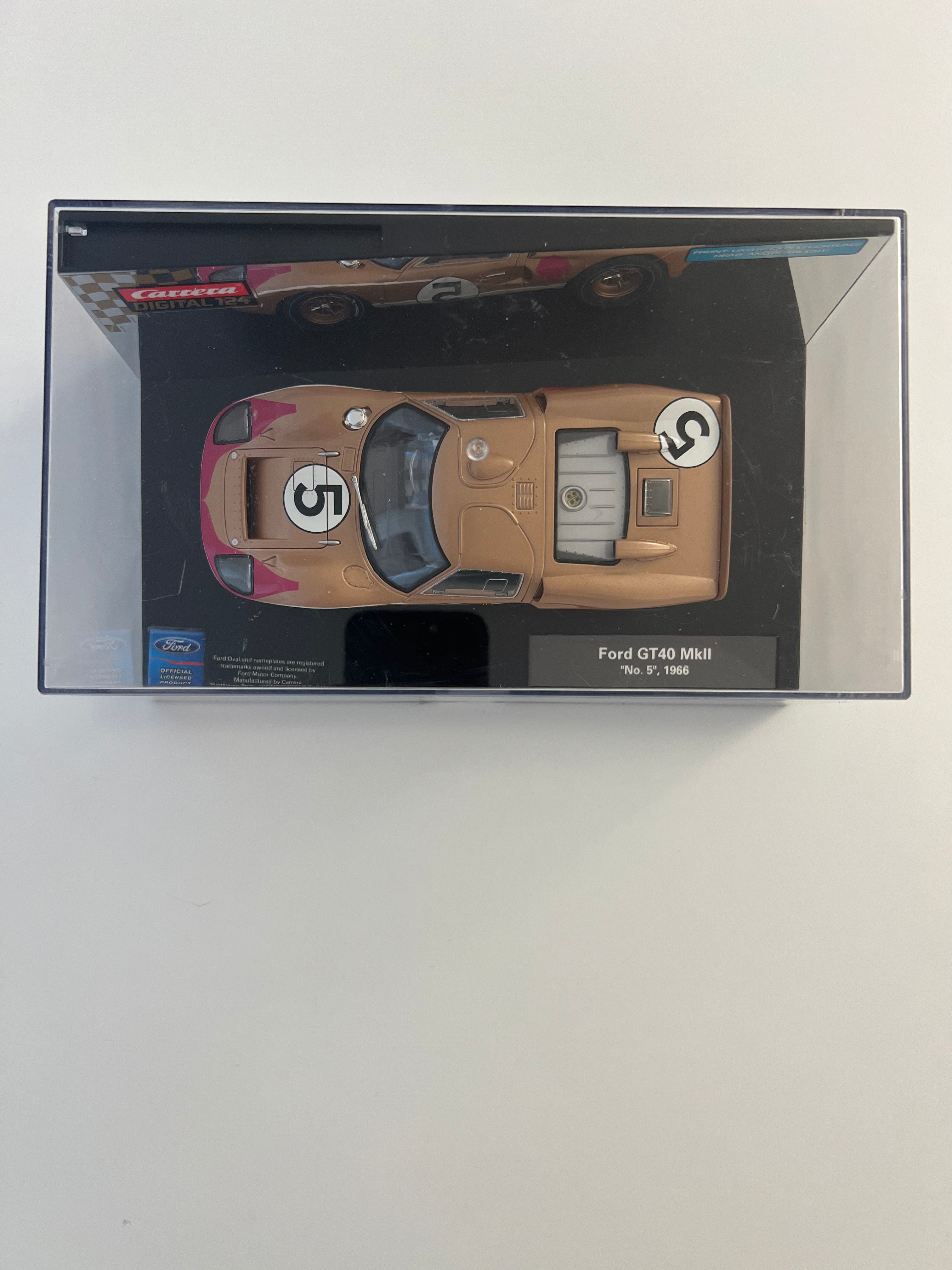 Carrera Digital 124 23762 Ford GT 40 Mk II