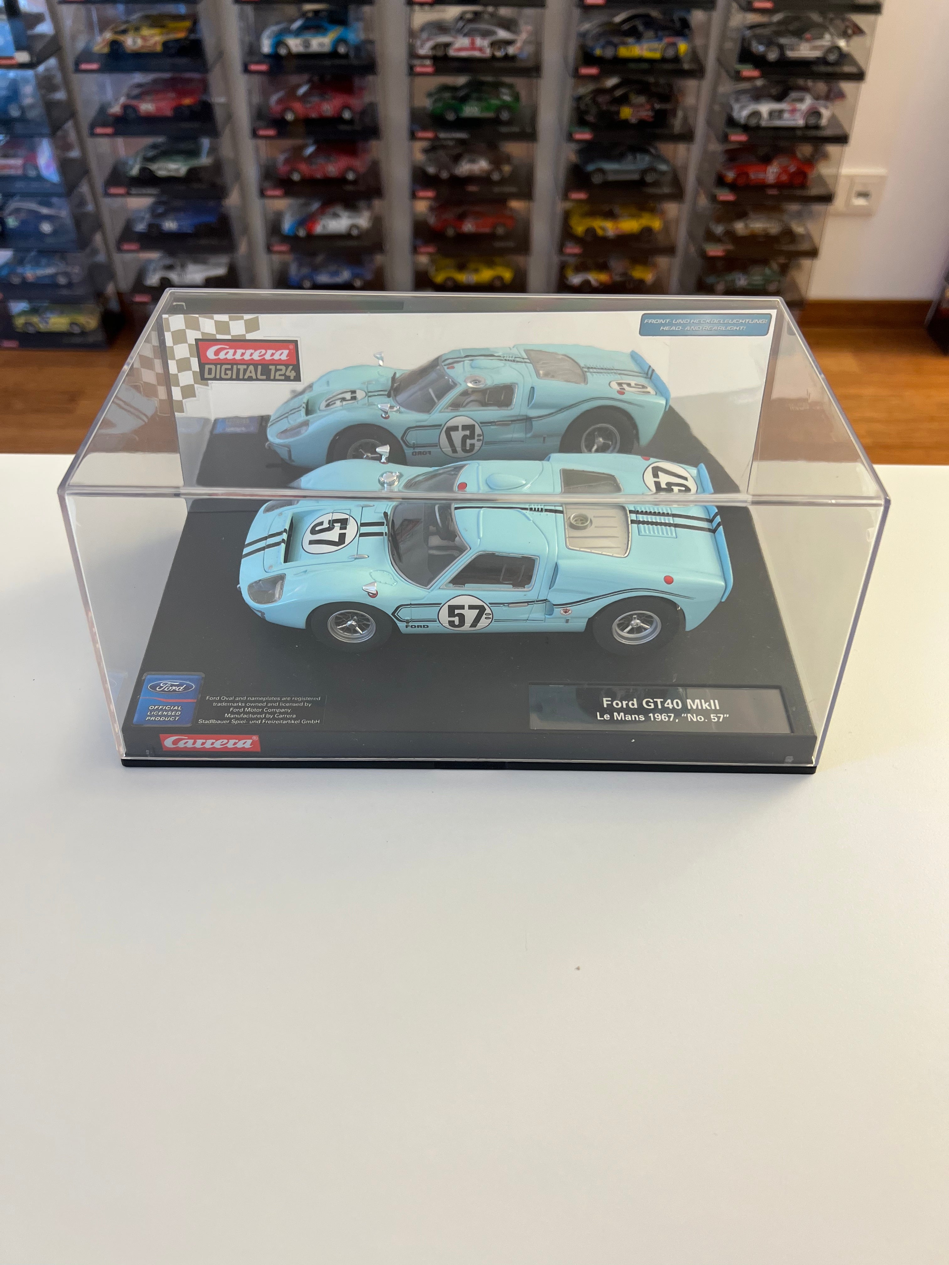 Carrera Digital 124 23735 Ford GT 40 Mk II