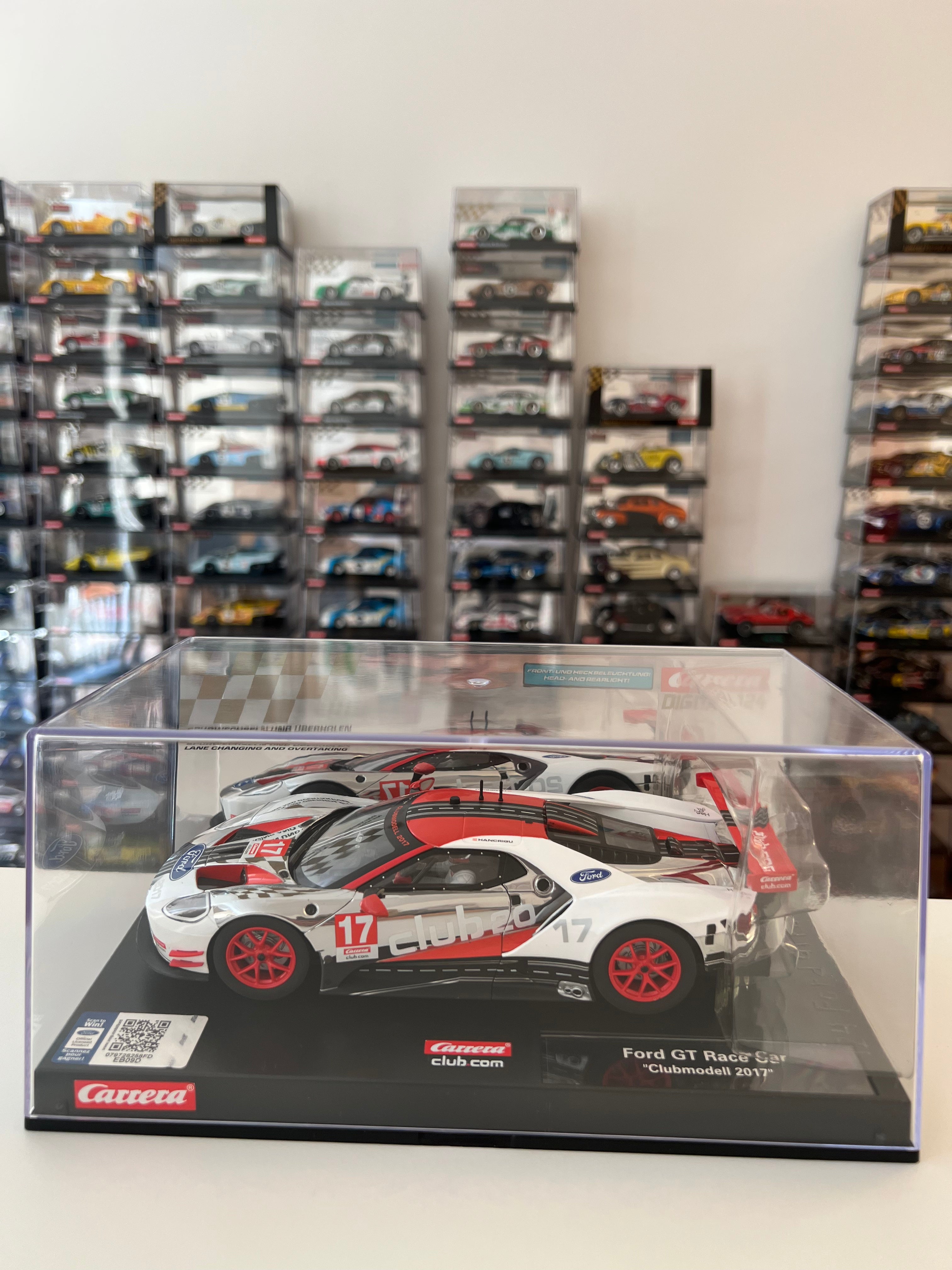 Carrera Digital 124 23851 Ford GT Race Car