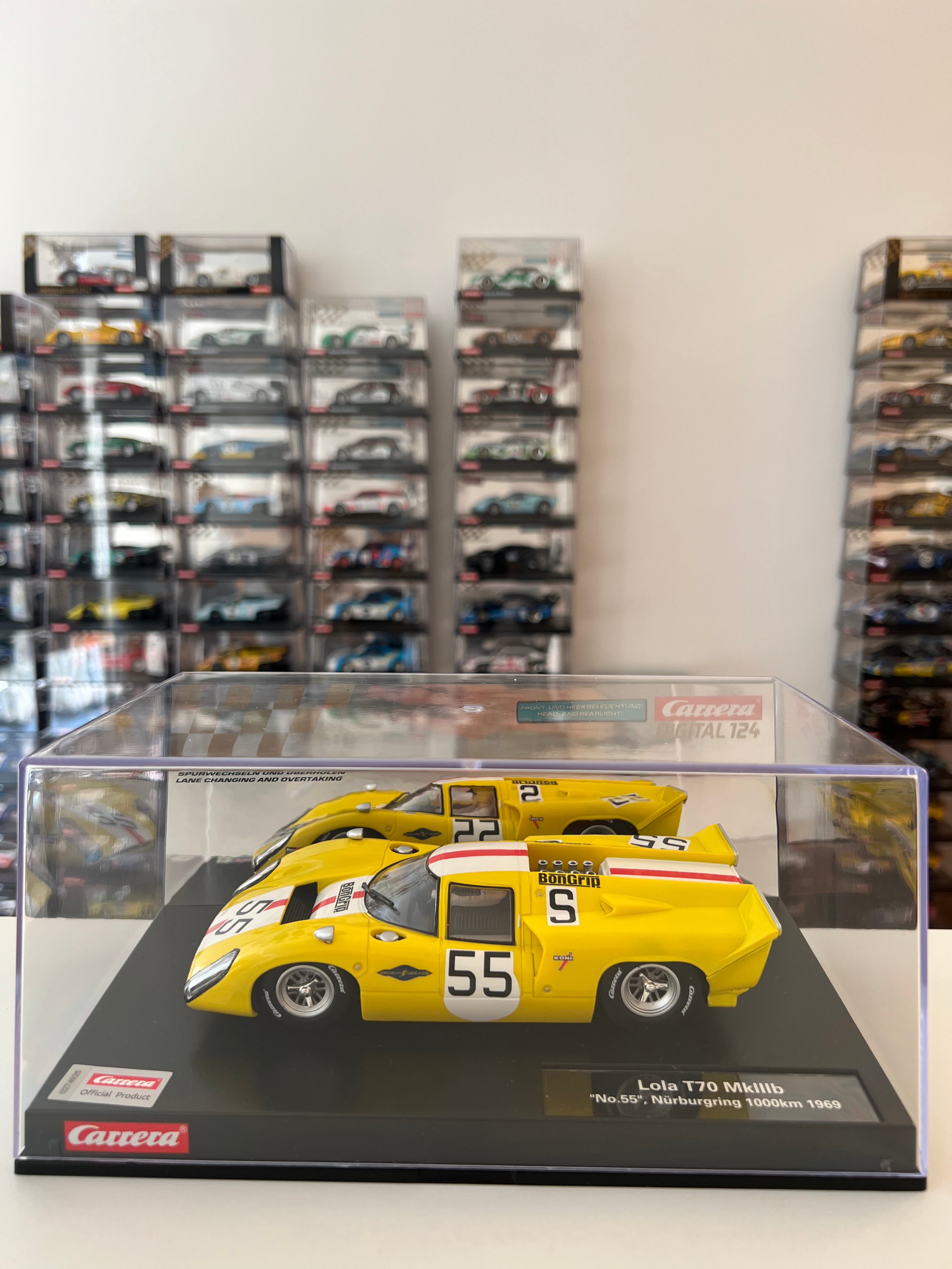 Carrera Digital 124 23897 Lola T70 MK IIIB Coupé