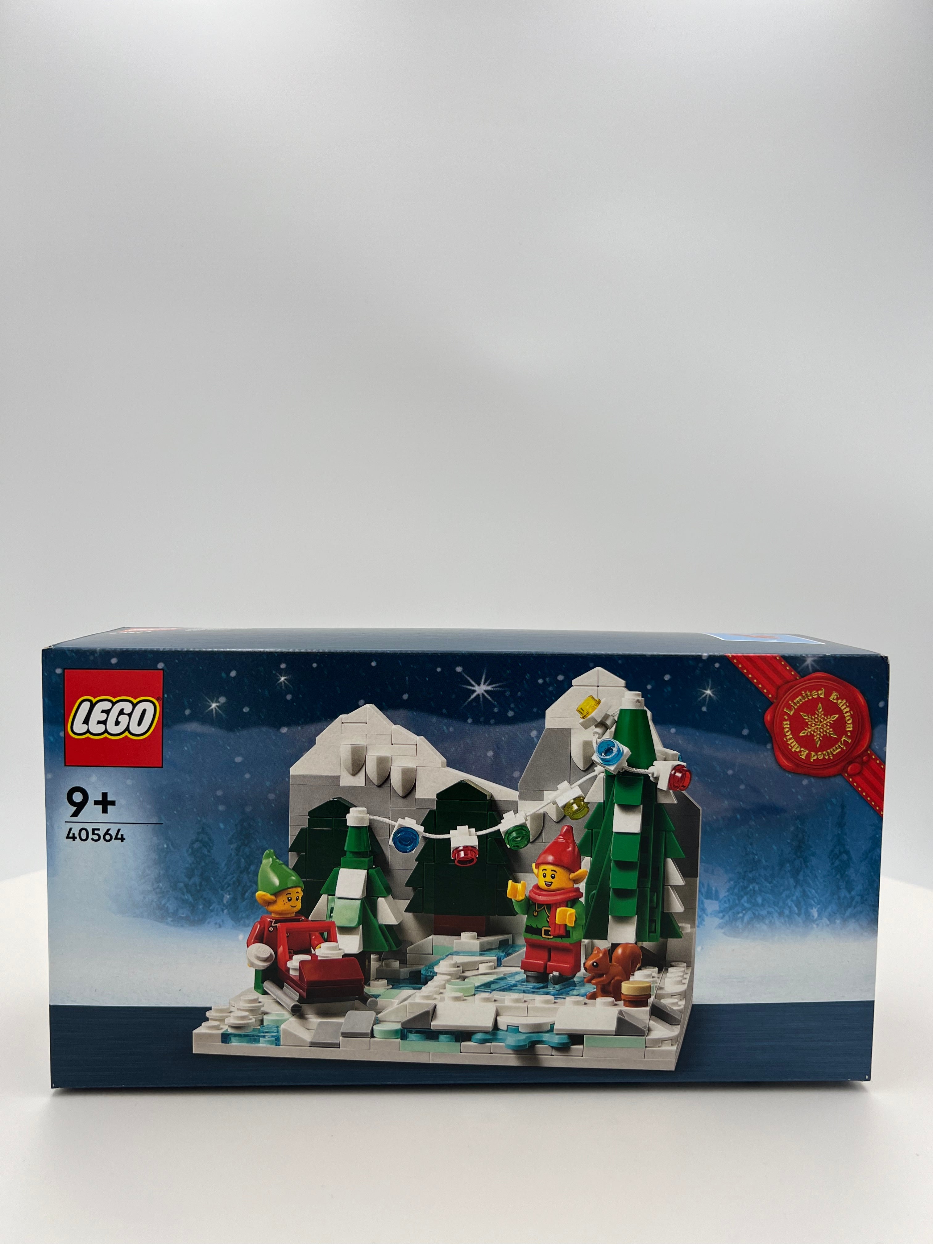 LEGO Christmas Elf Scene 40564